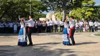 La jornada concluyó con la interpretación del Danzón Champotón, a cargo de jóvenes de la Casa de la Cultura “Anastasio Castillo-Pistola”.