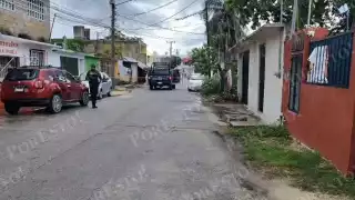 Sujetos armados disparan contra un vehículo estacionado en la SM 510 de Cancún