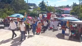Procesión de Mamantel fortalece la fiesta de la luz y la fe en Candelaria