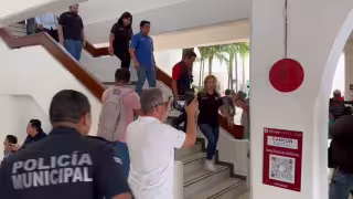 Realizan simulacro de incendio en Ayuntamiento de Benito Juárez