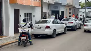Motociclista derrapa en el barrio de San José.