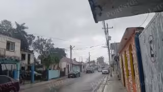 Se reportan calles encharcadas, aunque las actividades no se detuvieron.