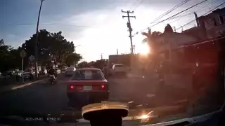 Conductor atropella a una mujer y su hija en Cancún; se da a la fuga