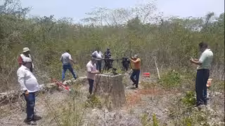 Un mal trazo realizado durante el gobierno de Porfirio Díaz, en 1902, generó que Quintana Roo, Campeche y Yucatán, se disputen 10 mil kilómetros cuadrados de territorio, incluyendo parte de la selva de Calakmul. 

Más de 150 comunidades viven sin saber a qué estado pertenecen. El caso ya está en la Suprema Corte, sin embargo, falta la sentencia.