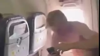 AS Mónaco vive un viaje insólito: falla en el avión los obliga a volar en ropa interior rumbo a la Champions