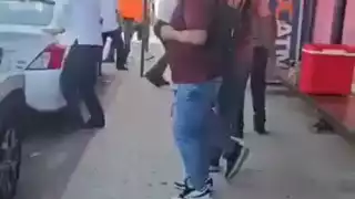 Taxista y turista se enfrentan a golpes en plena Quinta Avenida de Playa del Carmen