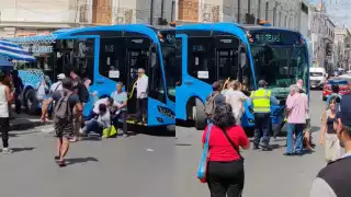 Hombre y chofer de Va y Ven se enfrentan a golpes en el Centro de Mérida