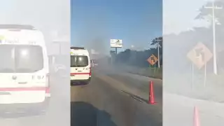 Bomberos de Solidaridad y Guardia Nacional controlaron el tráfico en la zona