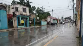 Remanentes del Huracán Erick dejan lluvias en Escárcega; Secretaria de Educación suspende clases