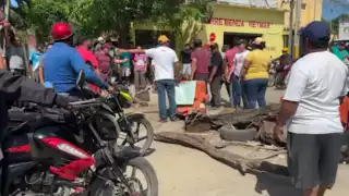 La protesta fue por el deplorable estado de las carreteras