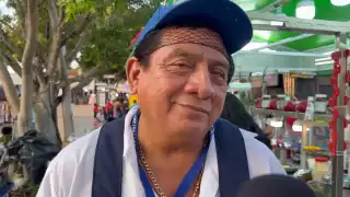 El polémico puesto de salchipulpos "La Tradición Dorada" de la Feria de Xmatkuil reabrió este miércoles