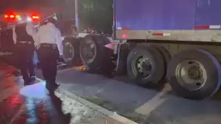 Vecinos y clientes alertaron al chofer, logrando detener la unidad antes de una tragedia