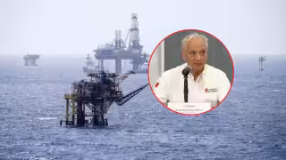 Pemex separa a tres funcionarios por derrame en el Golfo de México