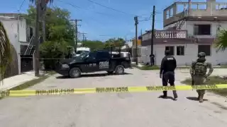 Aseguran 200 litros de combustible de un domicilio en la SM 75 de Cancún