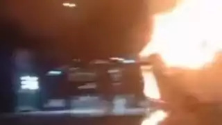 Bar “La Palapita” en Cancún sufre incendio; señalan a dos sujetos como responsables