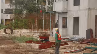 Durante enero, el IMSS registró poco más de 1.02 millones de patrones, lo que implicó una reducción anual de 0.6 por ciento