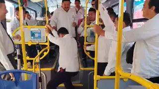 Choferes del Va y Ven se viralizan por compartir épicos bailes en TikTok