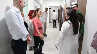 Sheinbaum responde a reclamos ciudadanos en Carmen y acelera modernización de hospitales