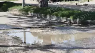 Denuncian que el material usado es de mala calidad y que durante las lluvias ya han ocurrido accidentes menores.