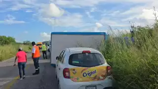 El carril de Campeche hacia Seybaplaya, Villamadero y Champotón quedó cerrado por seguridad tras el incidente