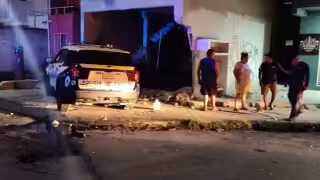 Vecinos denuncian daños tras choque de patrulla en Supermanzana 254