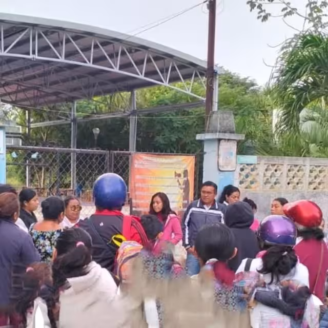 Tras días de protestas, padres de familia de la Nicolás Bravo consiguieron la remoción del intendente