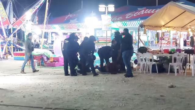 El martes pasado, autoridades detuvieron a un objetivo prioritario en la feria de la avenida Costa Maya, Supermanzana 228, donde extorsionaba a comerciantes