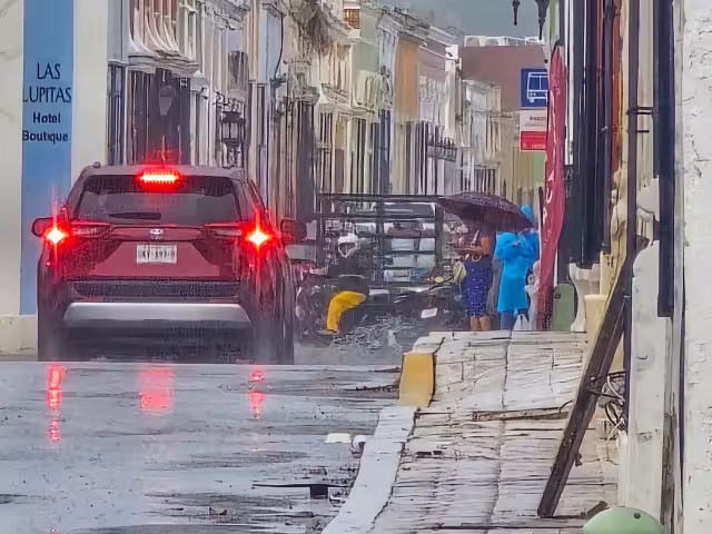 Campeche, Seybaplaya y Champotón permanecen en alerta roja.