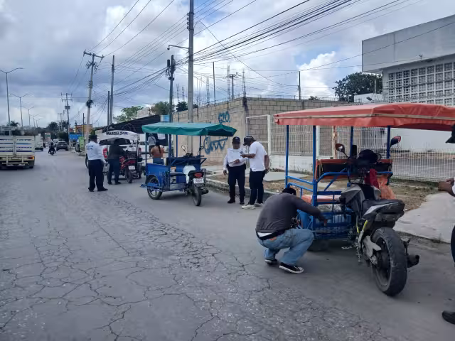Autoridades realizan filtro policíaco en Escárcega.