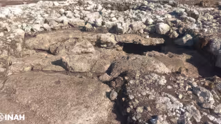 INAH descubre en Ucú, Yucatán, una ofrenda ritual maya enterrada hace más de dos milenios