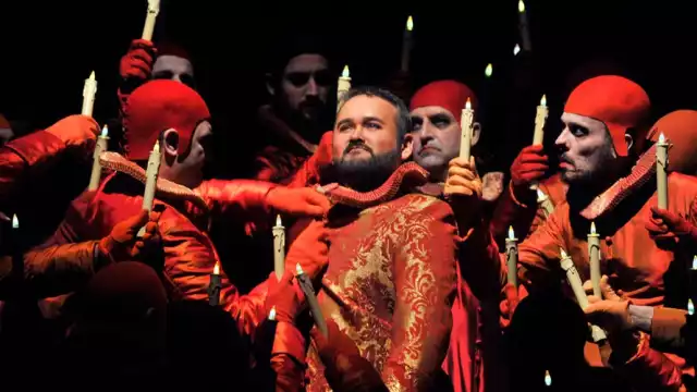 El tenor  apela a revertir el prejuicio acerca de “lo aburrido que puede ser la ópera”