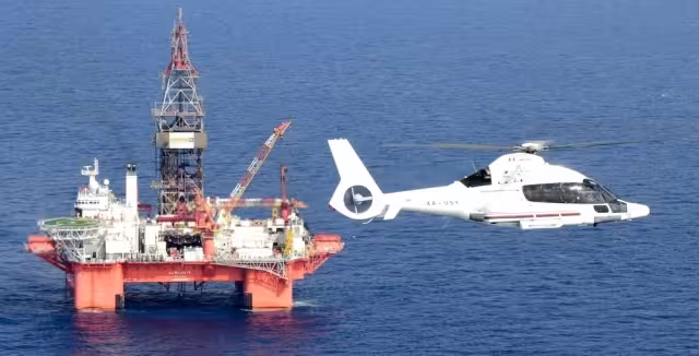 En el aeropuerto existen cuatro empresas que laboran en la terminal con aeronaves con distinta capacidad de ocupantes