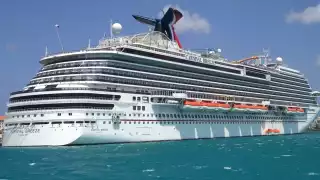 Pasajeros vacunados del 'Carnival Breeze' podrán pasear libres en Progreso