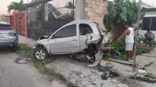 De inmediato testigos de los hechos dieron aviso a las autoridades policiales y al personal de paramédicos