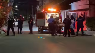 Policías Ministeriales y trabajadores de Servicios Periciales se quedaron en el lugar para los trabajos correspondientes