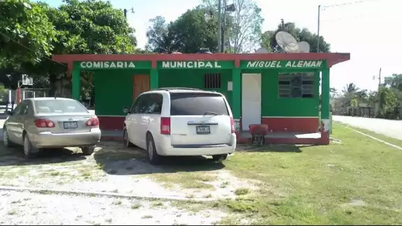 Exigen el saldo de la cuenta a Lázaro Balam, ya que en estos momentos cuenta con recursos pues acaba de cobrar el apoyo del Tren Maya Exigen el saldo de la cuenta a Lázaro Balam, ya que en estos momentos cuenta con recursos pues acaba de cobrar el apoyo del Tren Maya
