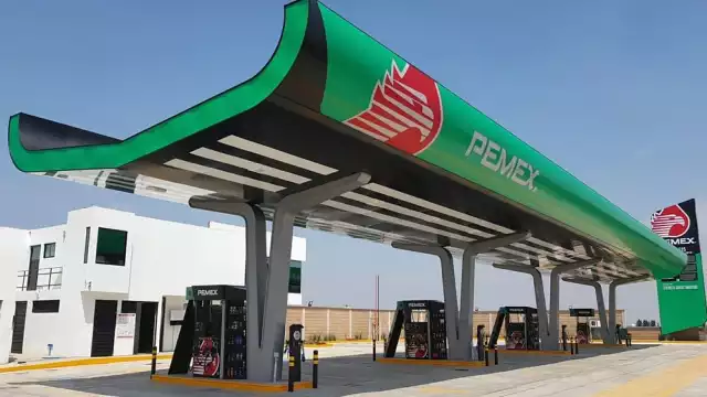 Pemex restablece servicio de gasolineras en Acapulco, Guerrero