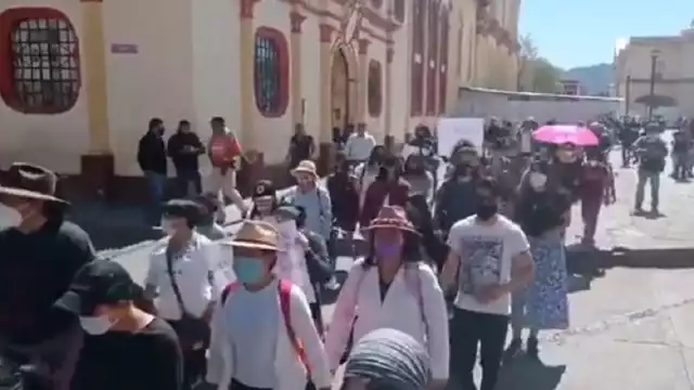 Estudiantes de medicina exigen justicia por Mariana.