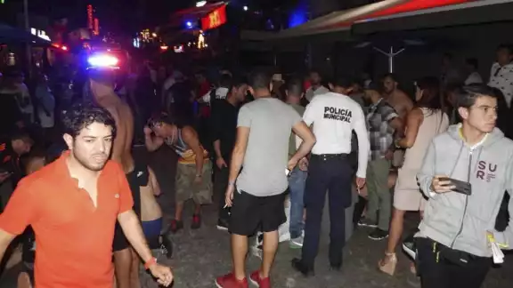 El saldo oficial de las autoridades estatales es de cinco personas muertas, cuatro hombres y una mujer El saldo oficial de las autoridades estatales es de cinco personas muertas, cuatro hombres y una mujer