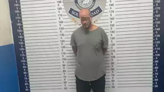 El hombre extranjero permanecerá en la FGE Quintana Roo en Playa del Carmen, donde podría ser acusado de delitos contra la salud