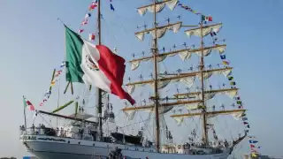 Arriba 'Cuauhtémoc', buque escuela de la Semar a Cozumel: FOTOS