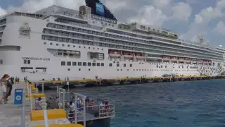 El crucero atracó en el Puerto de Punta Langosta en Cozumel, según informó Apiqroo