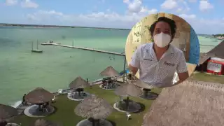 El coordinador en Bacalar del sector hotelero indicó que la recuperación de los colores de la laguna beneficiará al turismo