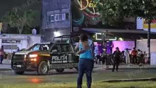 Durante los ataques armados a bares de Cancún, algunas personas grabaron el momento en el que se oían los disparos de los delincuentes