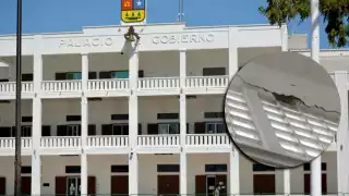 Los empleados del Gobierno de Quintana Roo reportaron a Protección Civil sobre los daños encontrados en el Palacio, ubicado en Chetumal