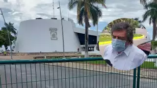 Rogelio Jiménez Pons es uno de los asistentes al informe de Carlos Joaquín en Chetumal