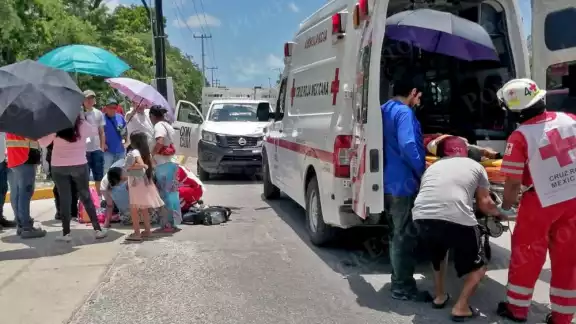 Los familiares de la niña fallecida tras ser atropellada por un vehículo del Ayuntamiento de Cancún, negaron que hicieron una colecta para el funeral de la menor Los familiares de la niña fallecida tras ser atropellada por un vehículo del Ayuntamiento de Cancún, negaron que hicieron una colecta para el funeral de la menor