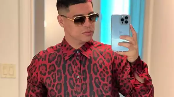 El cantante presumió en Instagram algunas partes del restaurante que inaugurará este mes en Tulum, Quintana Roo