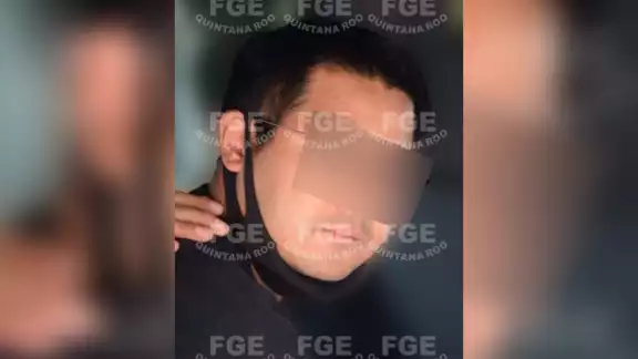 El hombre fue acusado de presuntamente participar en el delito de violencia familiar en contra de una mujer japonesa en Cancún El hombre fue acusado de presuntamente participar en el delito de violencia familiar en contra de una mujer japonesa en Cancún