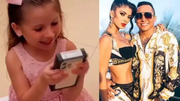 Kimberly Flores reveló por qué ella y Edwin Luna le compraron un teléfono de 25 mil pesos a su pequeña de cuatro años Kimberly Flores reveló por qué ella y Edwin Luna le compraron un teléfono de 25 mil pesos a su pequeña de cuatro años